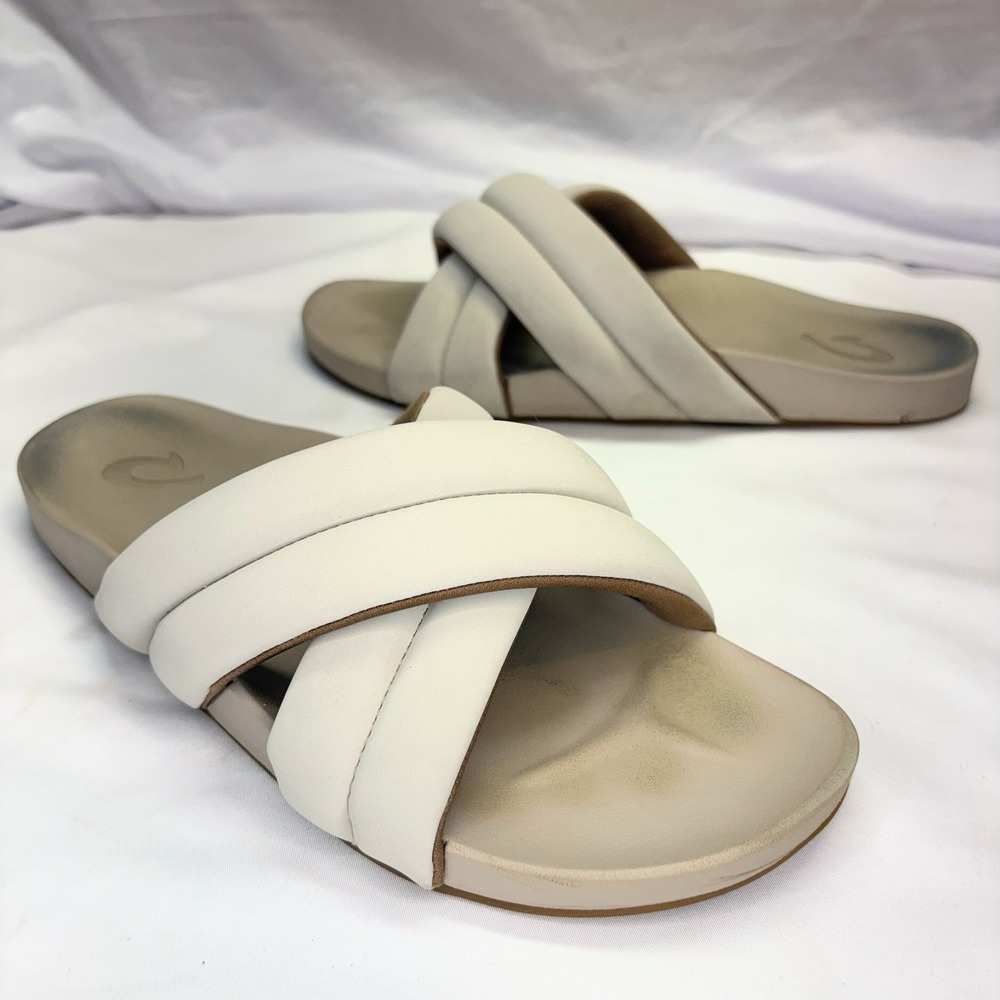 OluKai Hila Sandals Womens 10 White Slide Padded Straps Comfort Beach‎ Summer